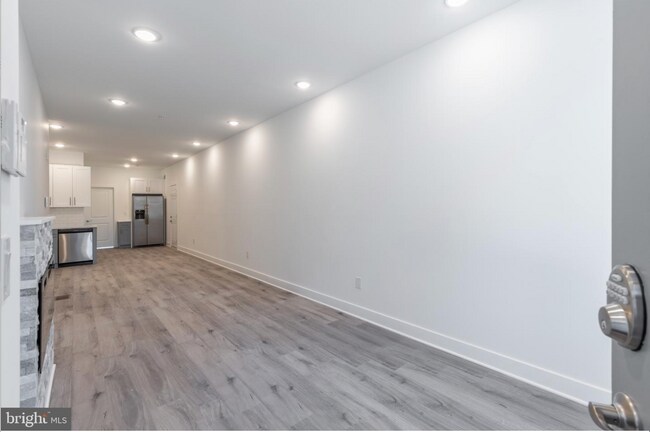 Building Photo - 1423 N 8th St