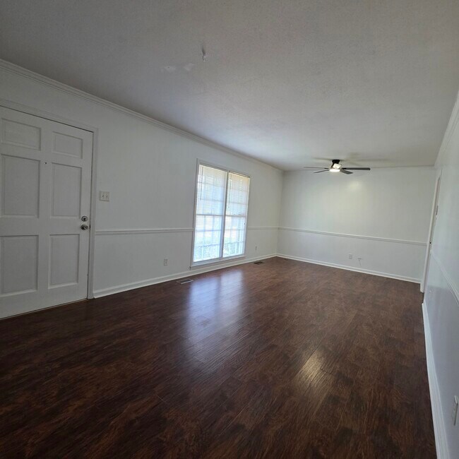 Building Photo - 2625 Partridge Dr