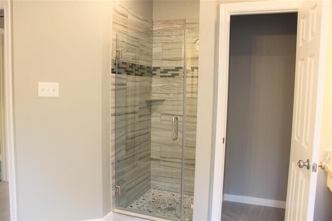 Building Photo - 20910 Kings Clover Ct