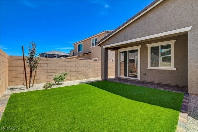 Building Photo - 9922 Angel Valley Dr