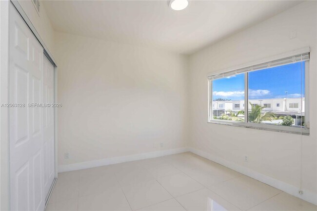 Building Photo - 26181 SW 135th Ct