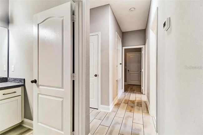 Building Photo - 1856 Napoli Dr