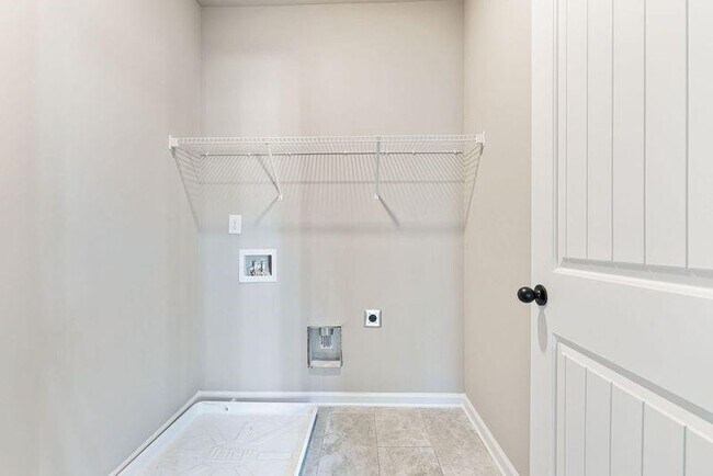 Building Photo - 5714 Ridgewater Cir