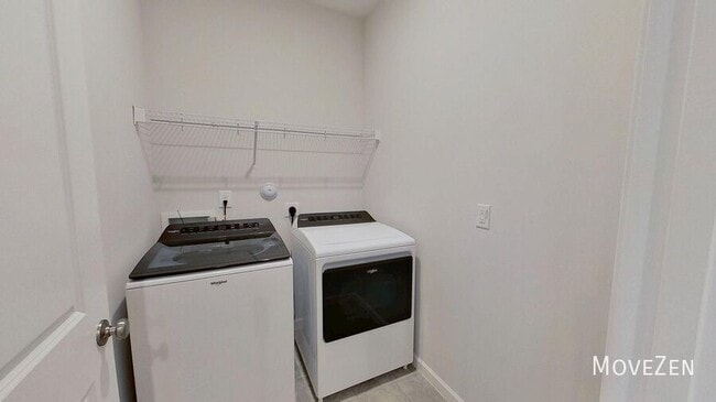 Building Photo - 553 Haywood Glen Dr