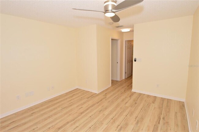 Building Photo - 10265 Gandy Blvd N