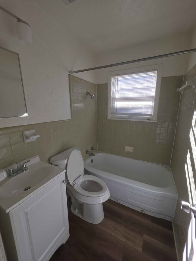 Building Photo - 3612 Bright St