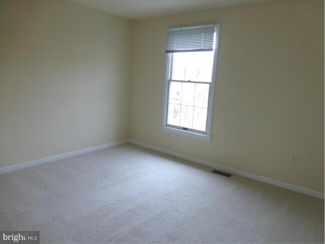 Building Photo - 6824 Silassie Ct