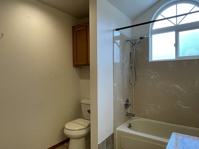 Building Photo - Classic 3-Bedroom Home with Large Yard & Attached 2-Car Garage
