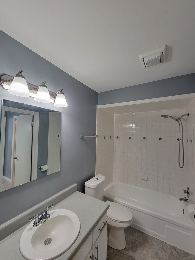 Building Photo - 6303 New Market Way