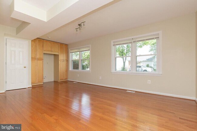 Building Photo - 15107 General Stevens Ct