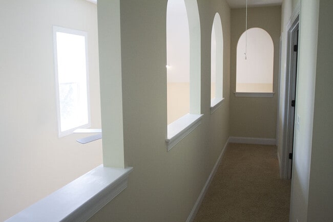 Building Photo - Spacious duplex on 9th St! Live in the heart of Old West Durham!