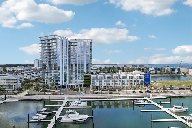 Building Photo - 5120 Marina Wy