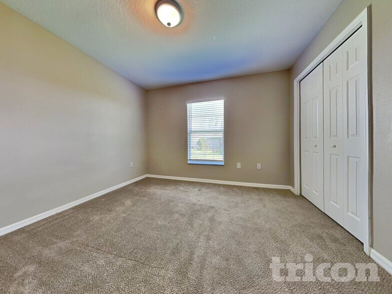 Building Photo - 12339 Palm Ridge Dr