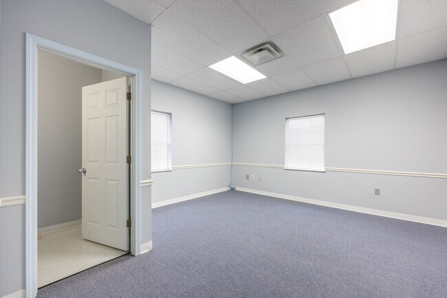 Building Photo - 305 Grady Rd