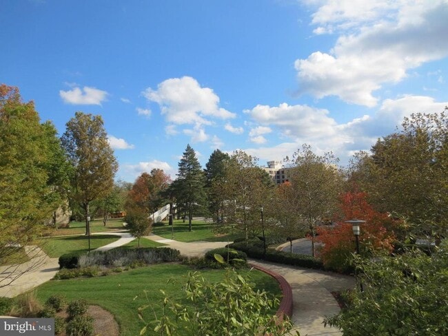 Building Photo - 5485 Harpers Farm Rd