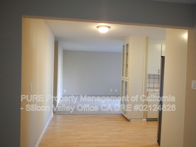 Building Photo - 219 Arroyo Grande Way