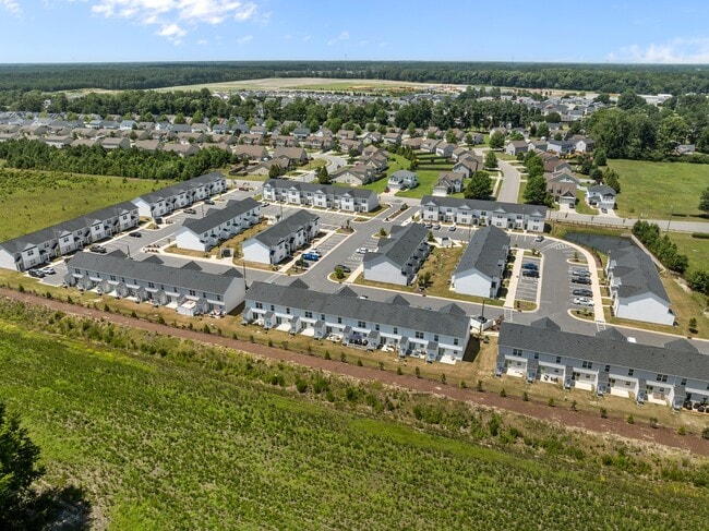 Building Photo - 4109 Laurel Rdg Dr