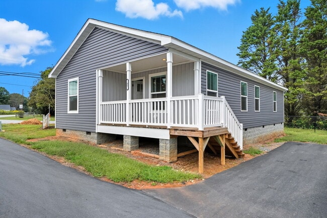 Building Photo - Tapestry Homes