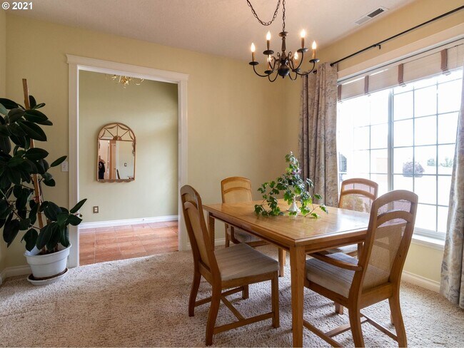 Building Photo - druc01