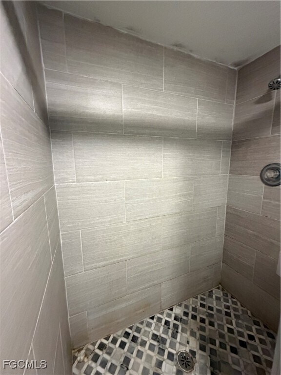 Building Photo - 639 SE 13th Ave