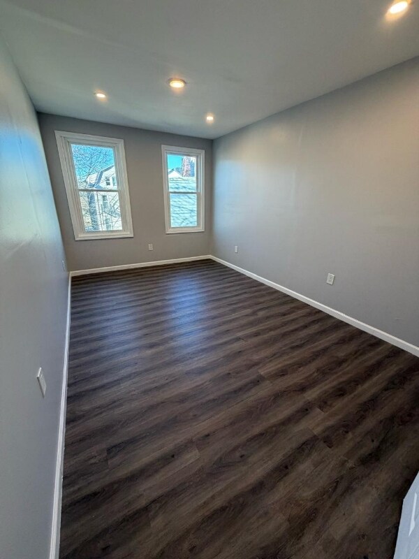 Building Photo - 224 N 9th St