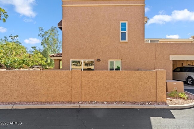 Building Photo - 10420 North 11th St