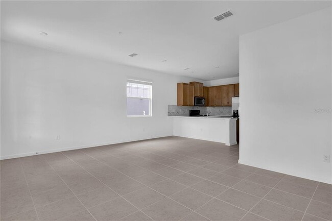 Building Photo - 9836 Walkway Dr