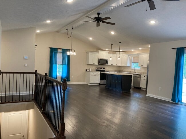 Building Photo - 241 Butterfield Dr