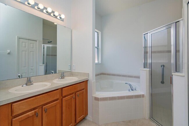 Building Photo - 120 Crepe Myrtle Dr