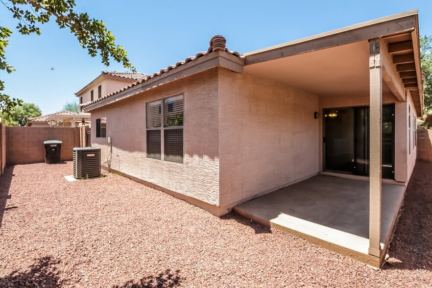 Building Photo - 1538 S Danielson Wy