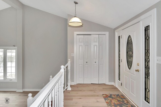 Building Photo - 75 Castle Coombe Ct