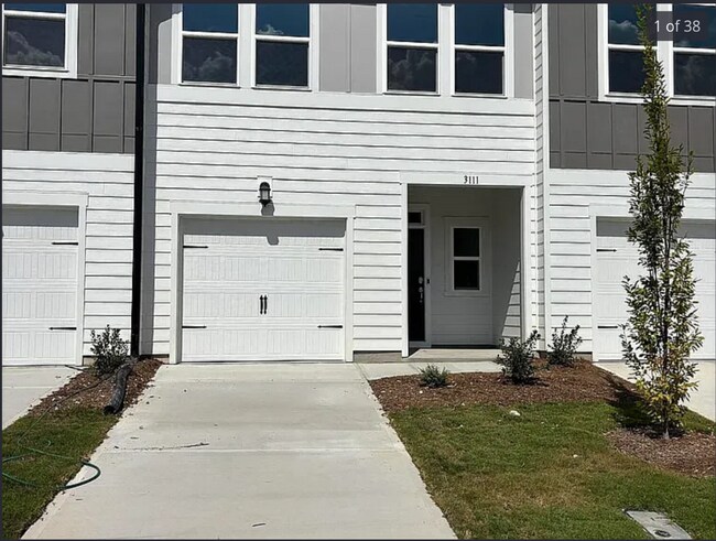 Primary Photo - 3111 Vitner Dr