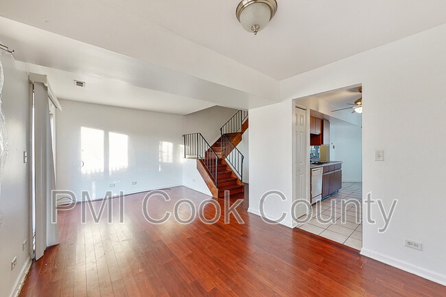 Building Photo - 2606 E Martha Pl