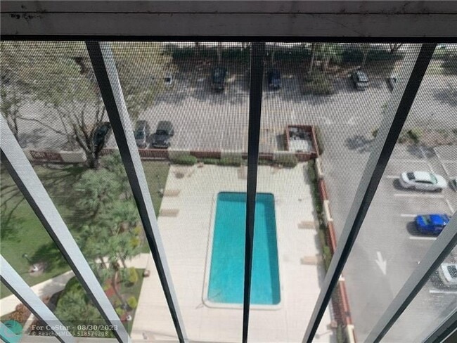 Building Photo - 10777 W Sample Rd