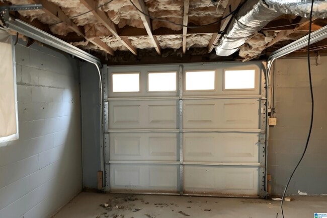 Building Photo - 1213 Oakwood St