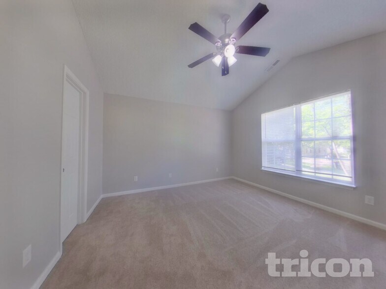 Building Photo - 3052 Westwinds Ct