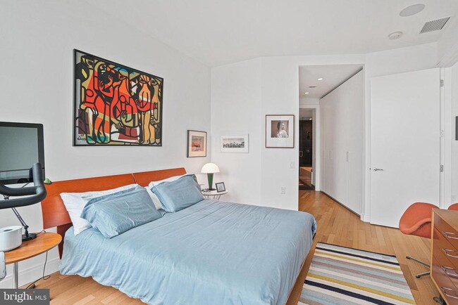 Building Photo - 1177 22nd St NW