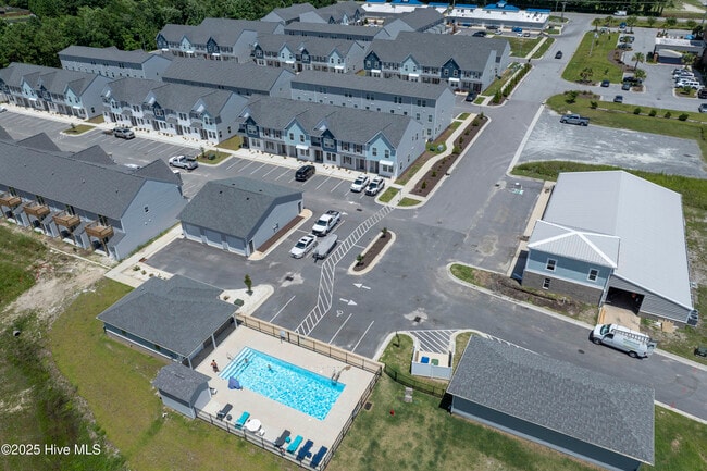 Building Photo - 321 Starfish Ln