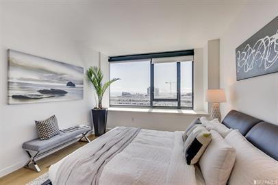 Building Photo - A beautiful  1 Bedroom 1 Bathroom at the B...