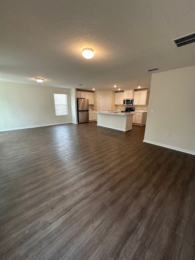 Building Photo - Cross Creek Community, Green Cove Springs Newer Home, Available For Rent