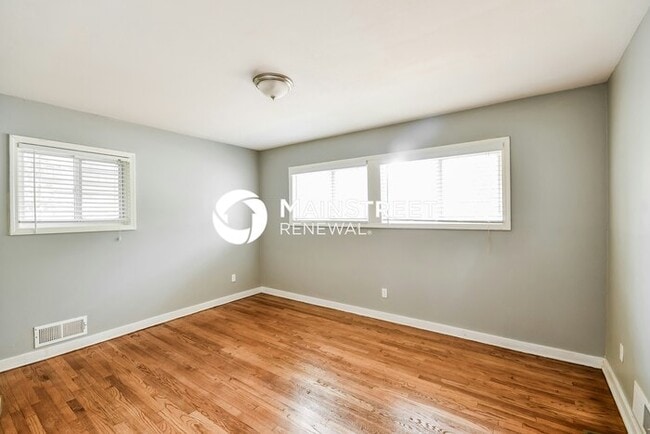 Building Photo - 3 Bedroom Pet-Friendly Home in Birmingham,...