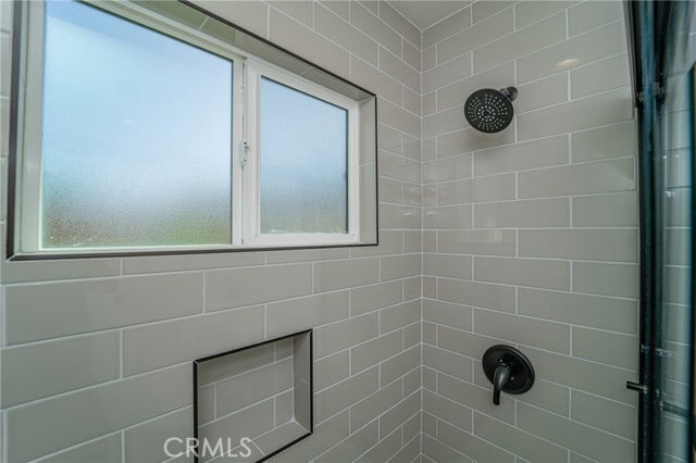 Building Photo - 7420 S Hobart Blvd