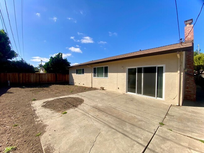 Building Photo - Lovely 3-bedroom home in Fremont!