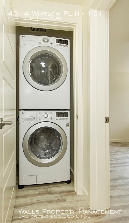 Building Photo - Winslow Apartments- 101