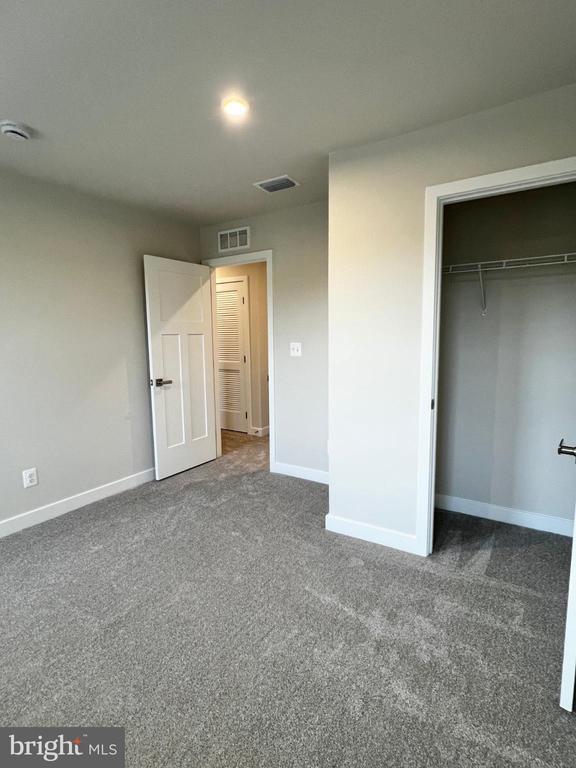 Building Photo - 1704 Belle Fourche Dr