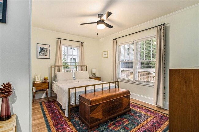 Building Photo - 942 Eulalia Rd NE