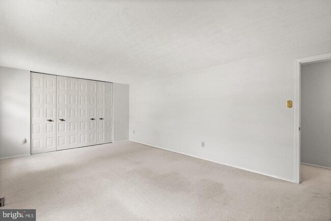 Building Photo - 8084 Winding Way Ct