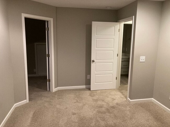 Building Photo - COMING SOON!!! End Unit townhome in Westwi...