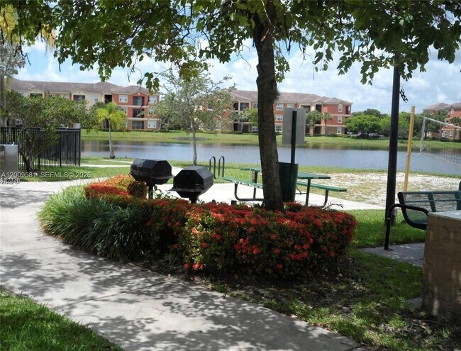 Building Photo - 4404 SW 160th Ave