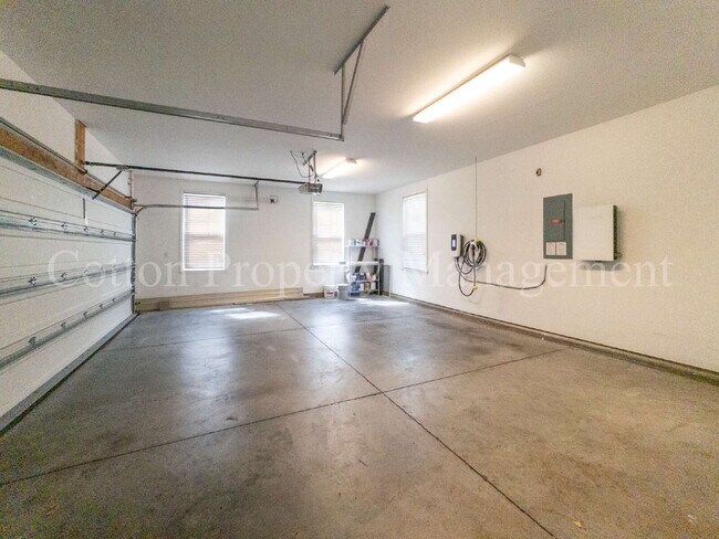 Building Photo - 7445 Darius Dr